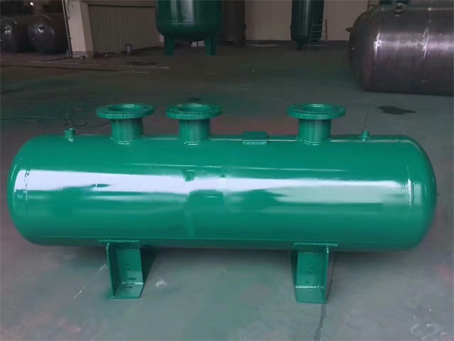 1679991473376569.jpeg 玉树玉树玉树蒸汽分气缸1.jpeg